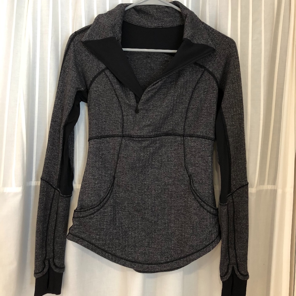 Lululemon Base Runner Half-Zip Top